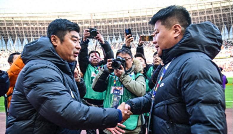 龙珠直播官网-韩鹏刘建业稳了！七大土帅下轮大考：李国旭大羽谁先凉？一人更悬